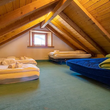 Penthouse Im Haus Padrun1-weisshornbahn-arosa Zentrum-top Lage Lägenhet Arosa