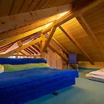 Zentrale Penthouse Im Haus Padrun *